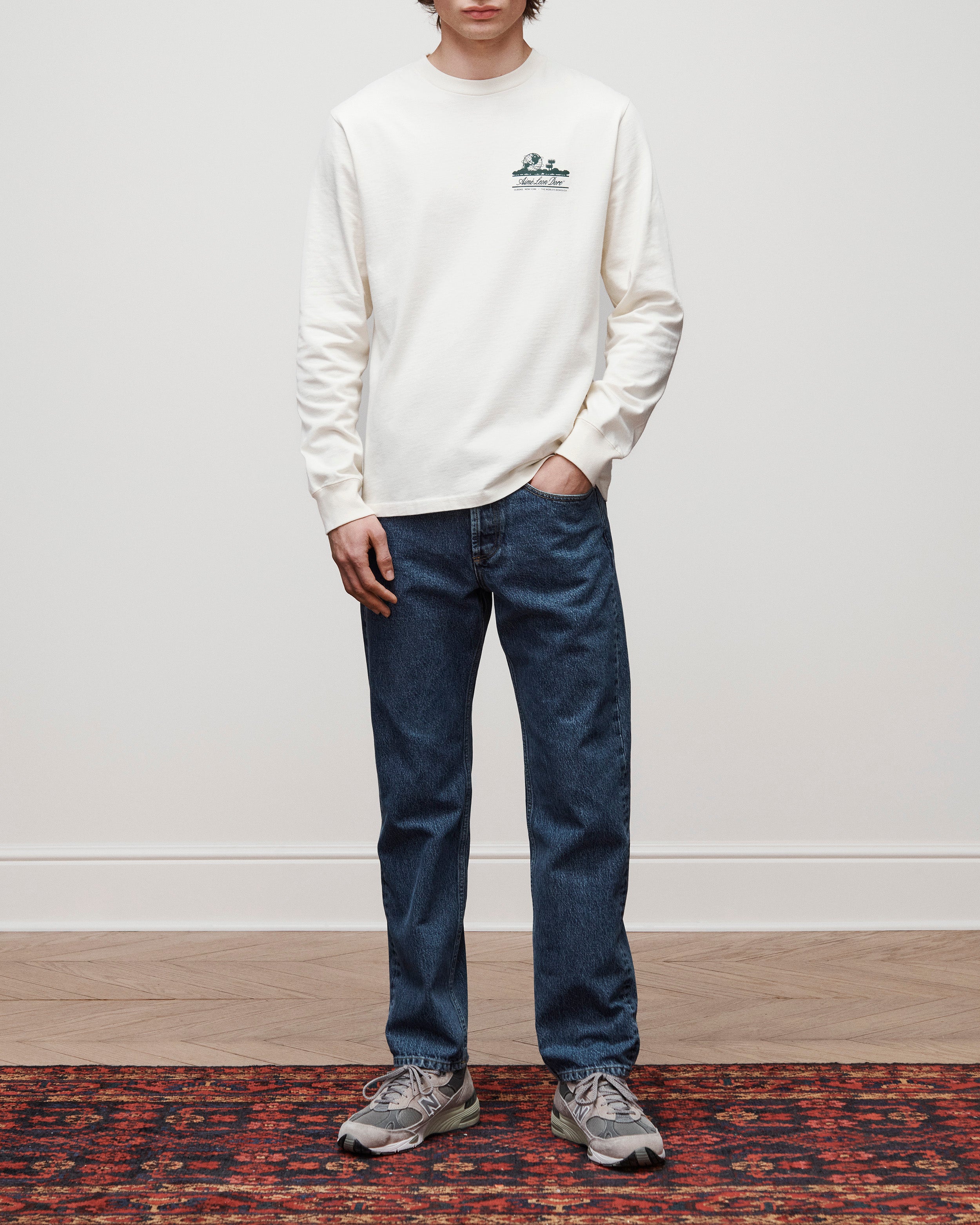 Long-Sleeve Unisphere Tee 3