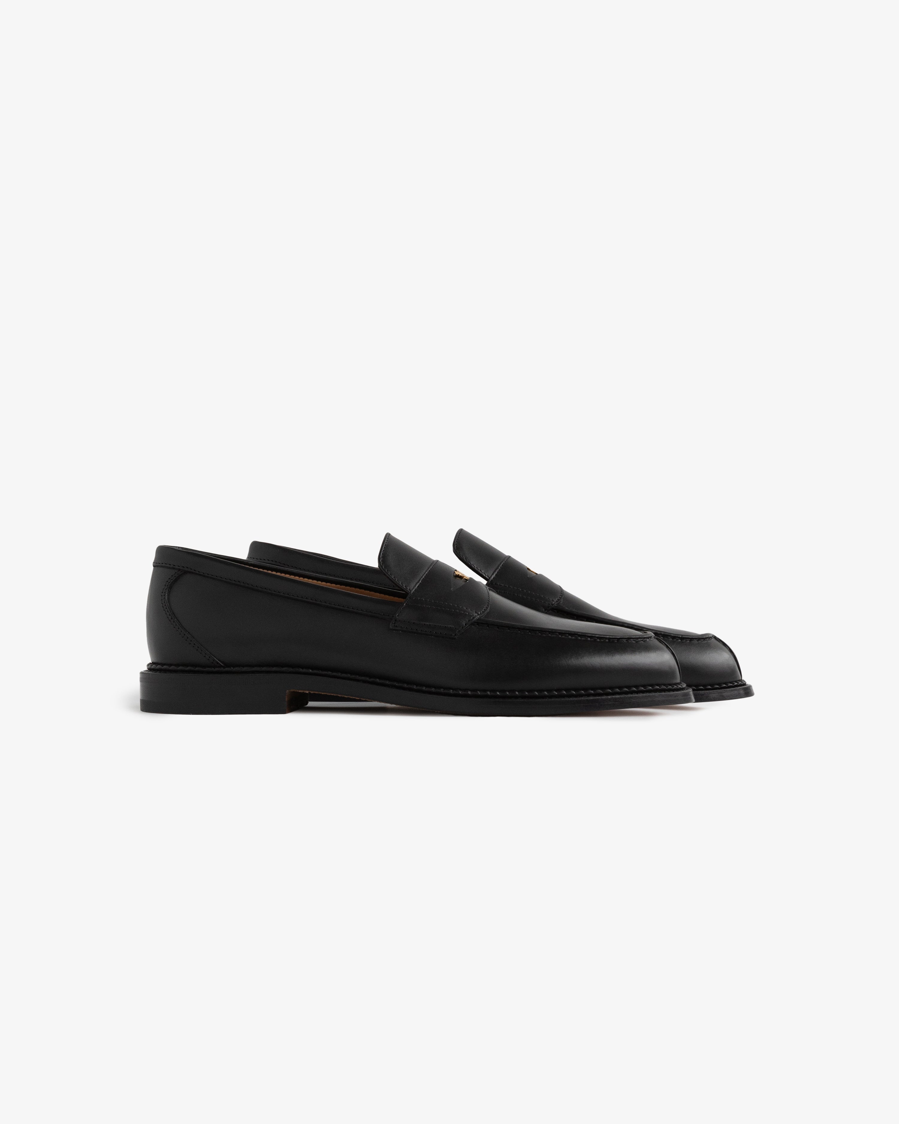 Queens Crest Loafer 3