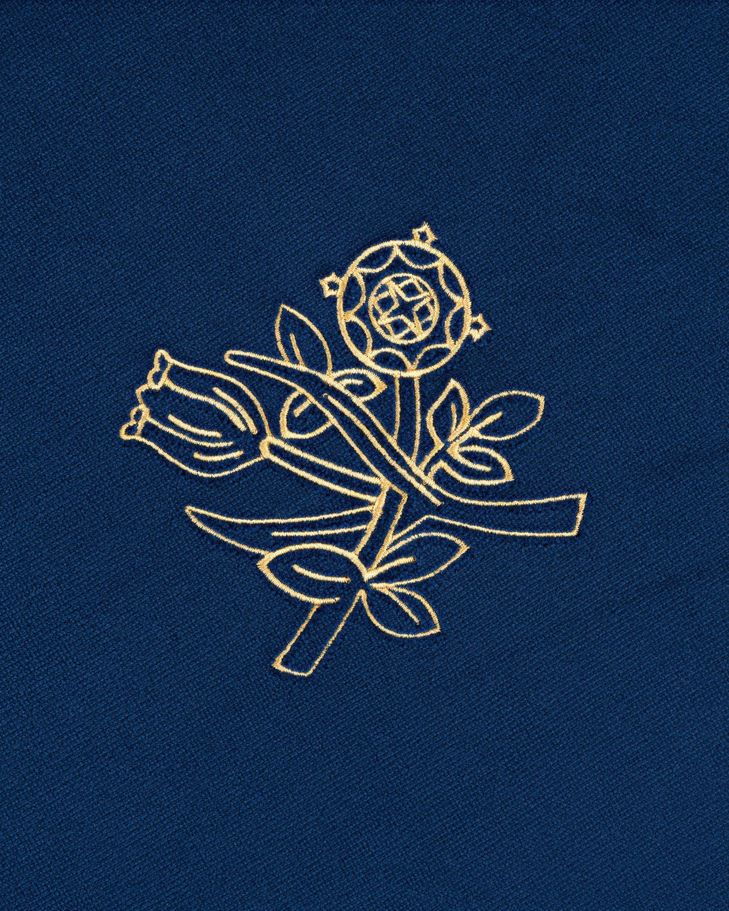 Queens Crest Throw Pillow 3