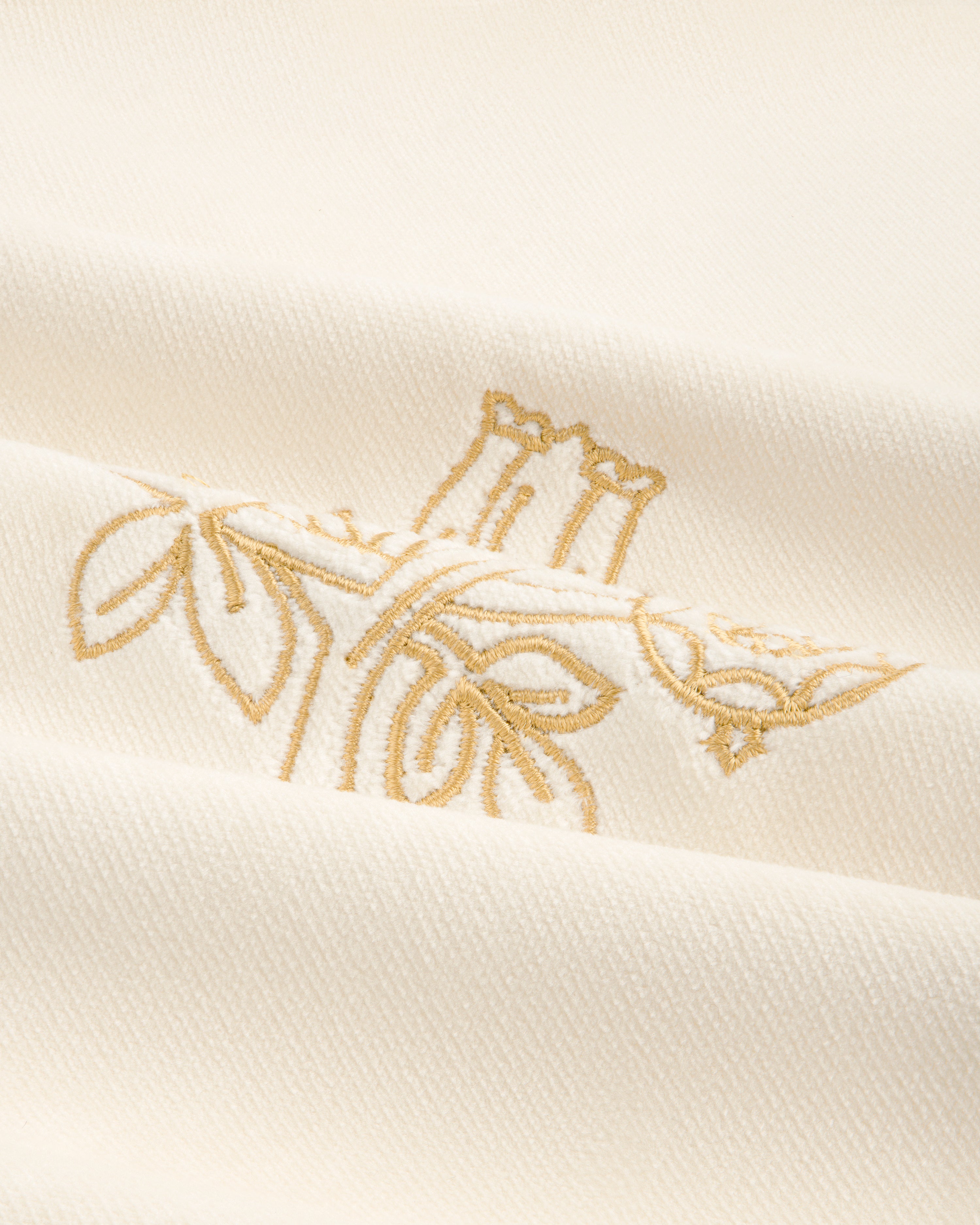 Queens Crest Throw Pillow 4