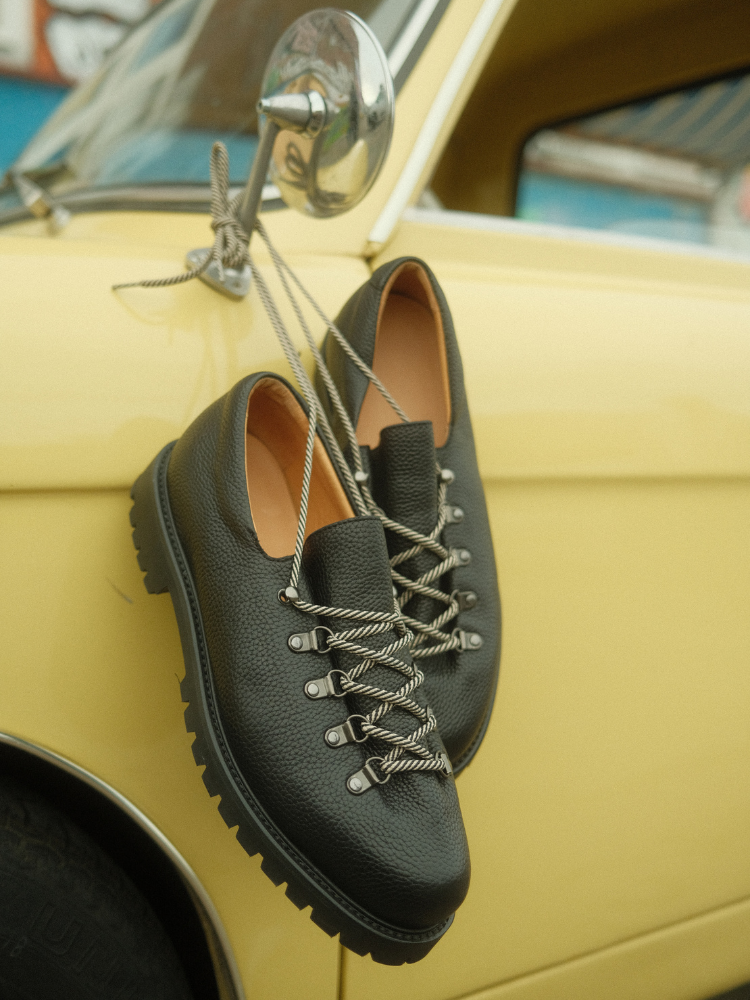 Heritage Derby Black Grain 2