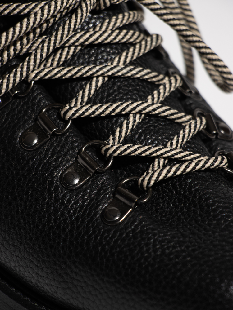 Heritage Derby Black Grain 4