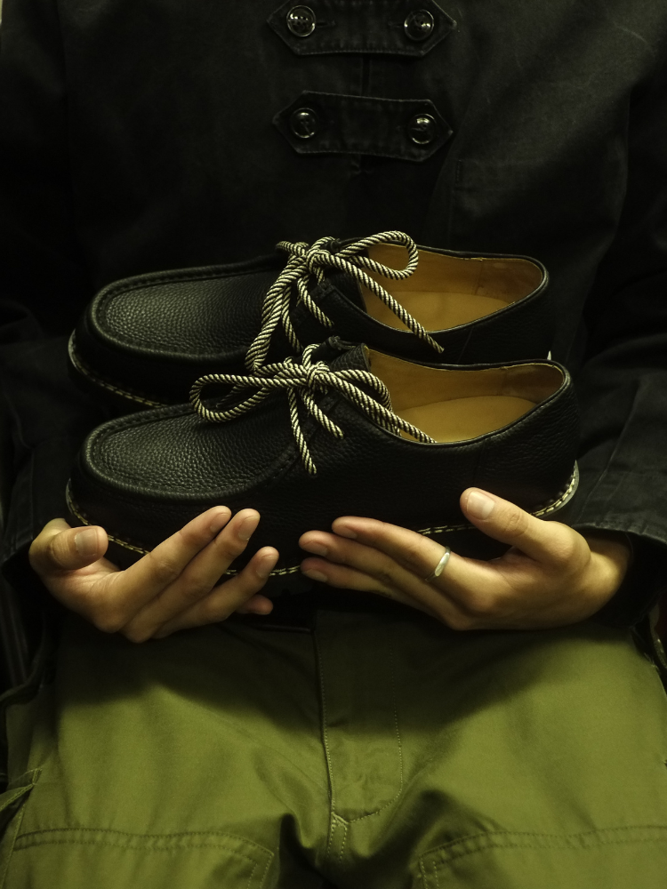 Slate Derby Black Grain 2