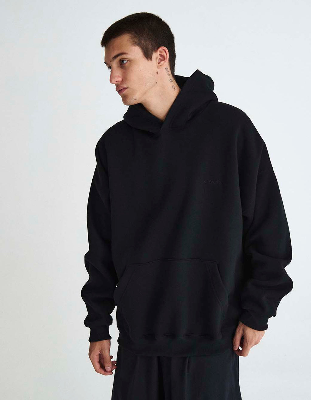 Buzo Fadu Frisa Negro