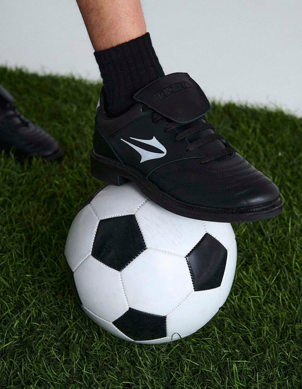 Botines Topper x Revolver Negro