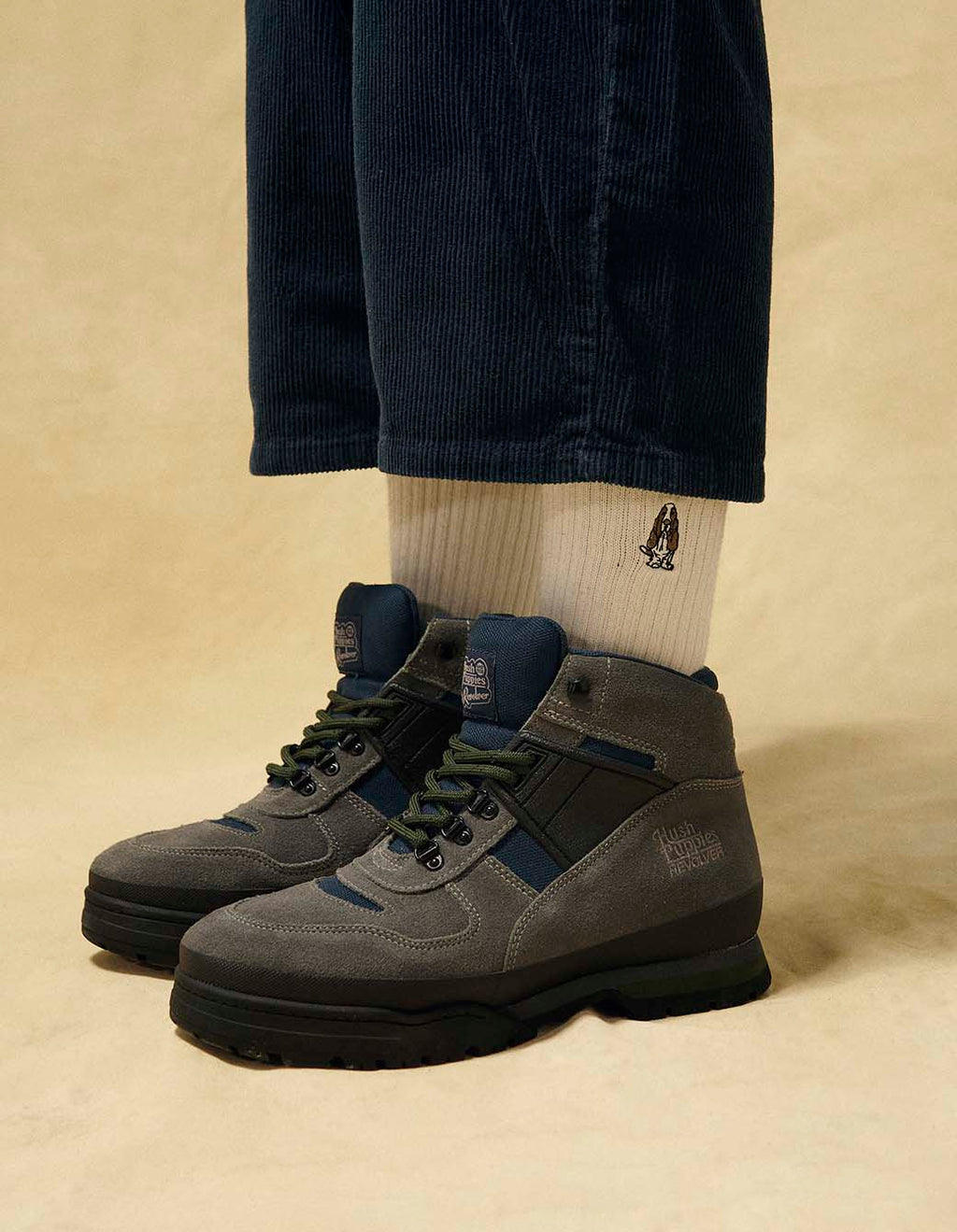 Borcegos Hush Puppies Gris