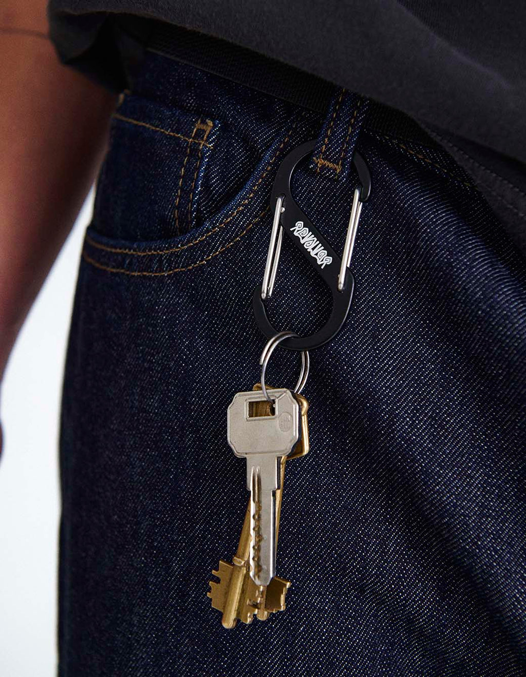 Llavero Mosquetón Gancho x Skuller Negro